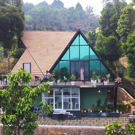 Misty Hideout Bed and Breakfast Kakkadampoyil Esterno foto