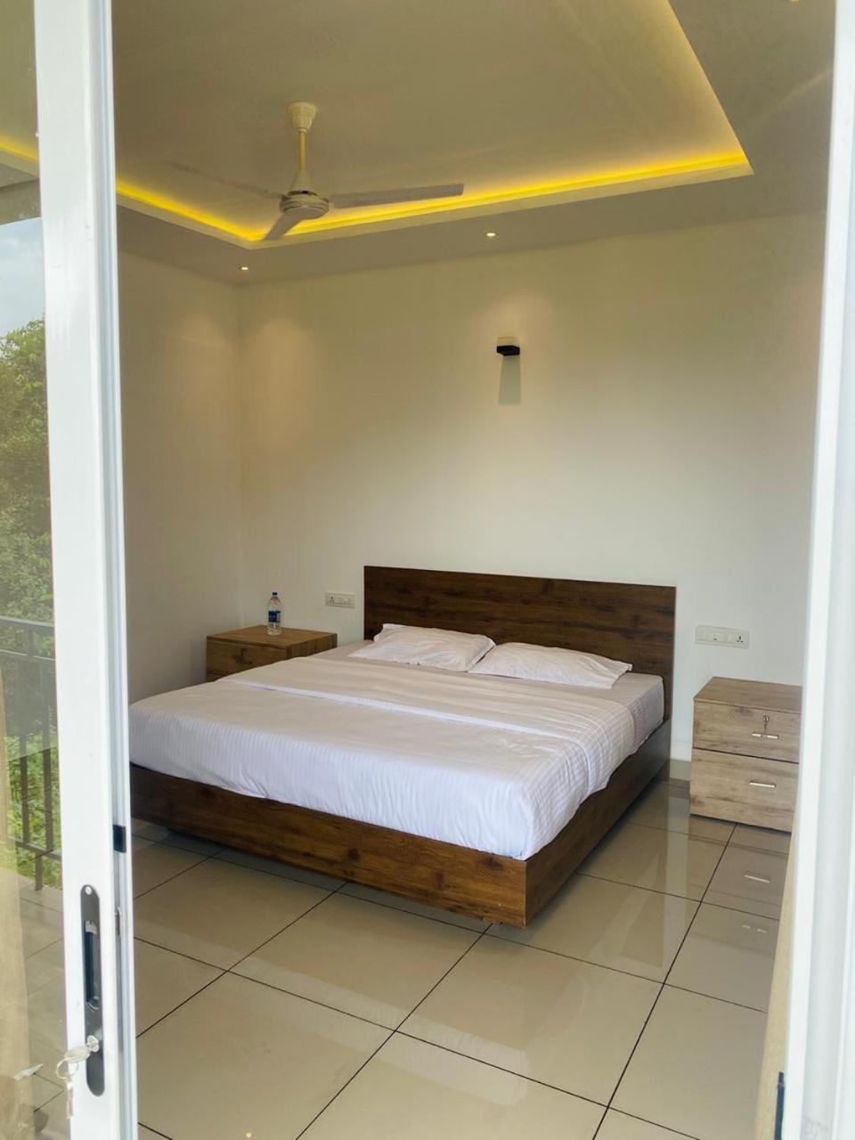 Misty Hideout Bed and Breakfast Kakkadampoyil Esterno foto