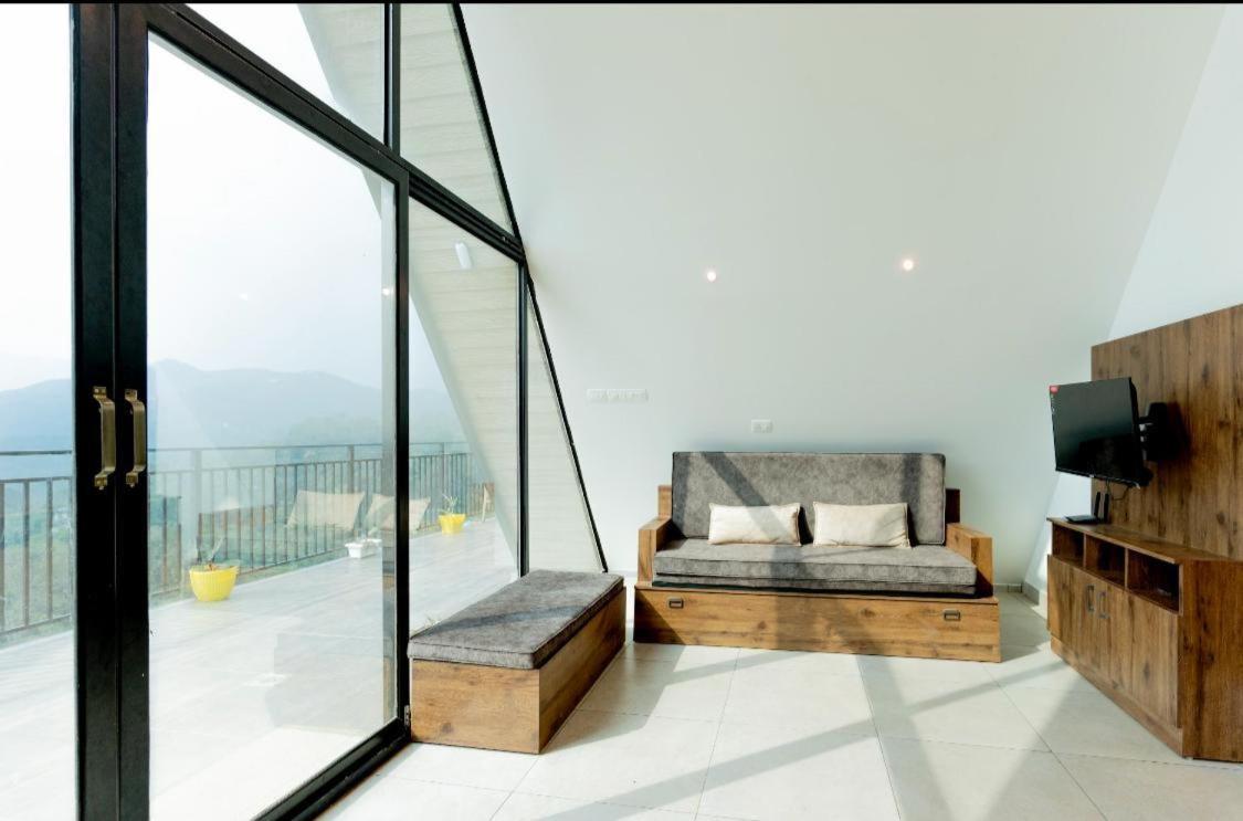 Misty Hideout Bed and Breakfast Kakkadampoyil Esterno foto