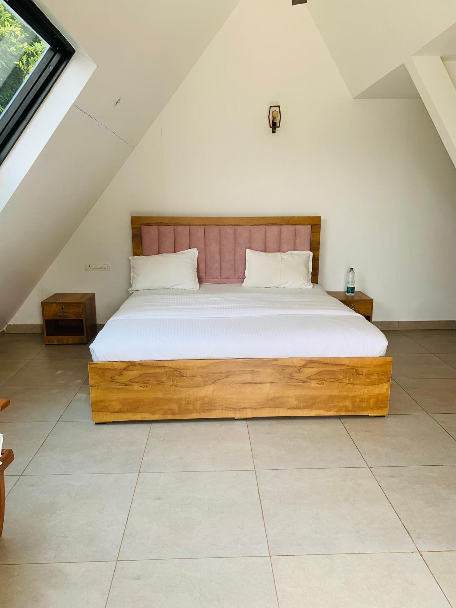 Misty Hideout Bed and Breakfast Kakkadampoyil Esterno foto
