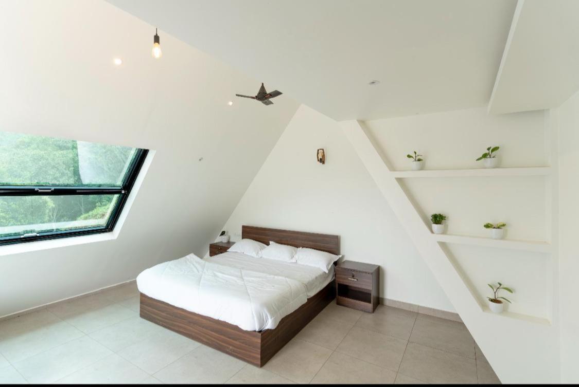 Misty Hideout Bed and Breakfast Kakkadampoyil Esterno foto