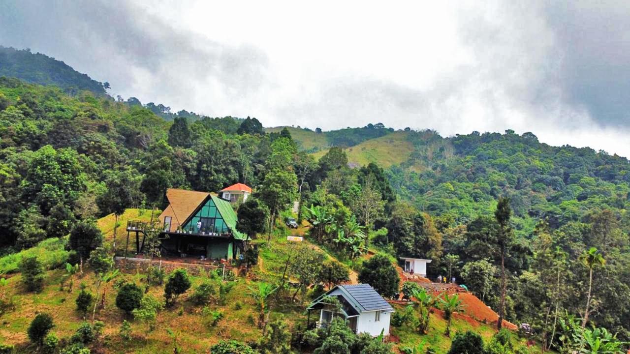 Misty Hideout Bed and Breakfast Kakkadampoyil Esterno foto